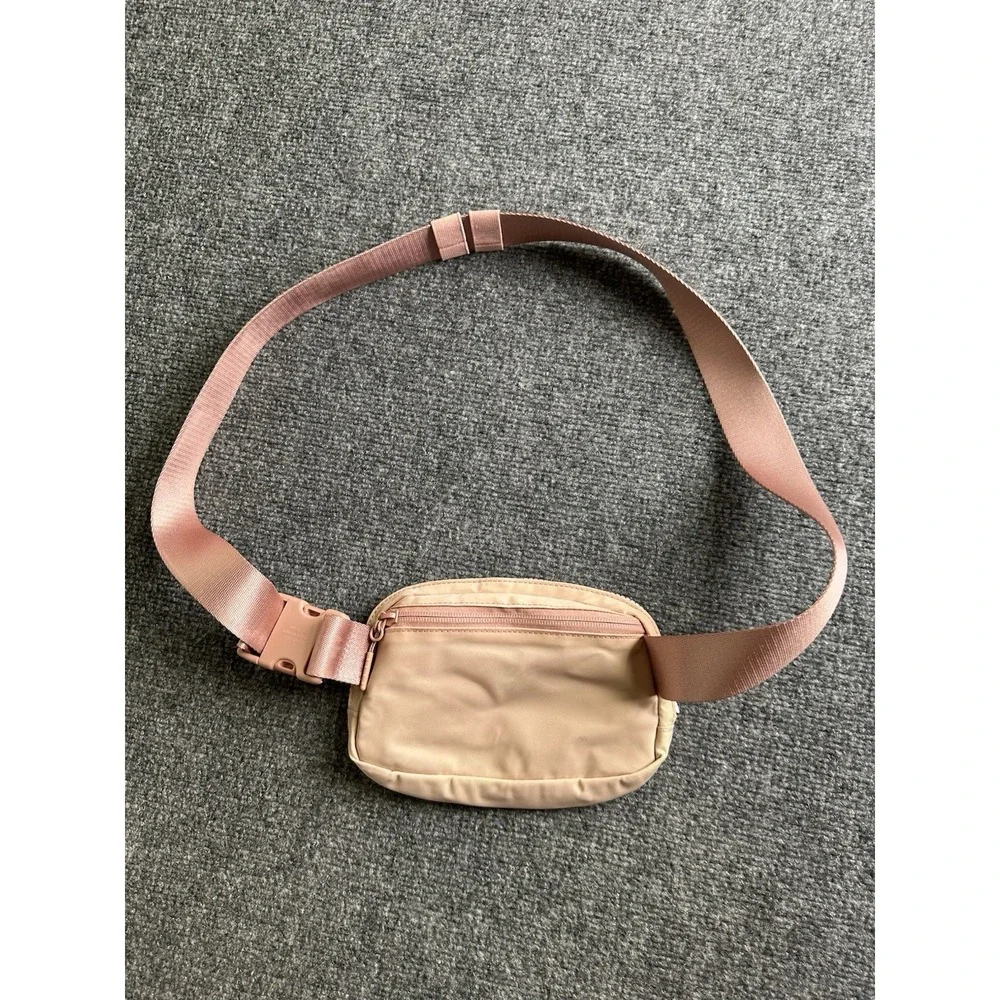 Womens Lululemon Belt Bag Pink Beige Crossbody Waist Pack, Size One Size